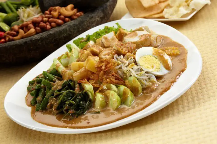 Kuliner khas Kota Padang paling terkenal terbaru