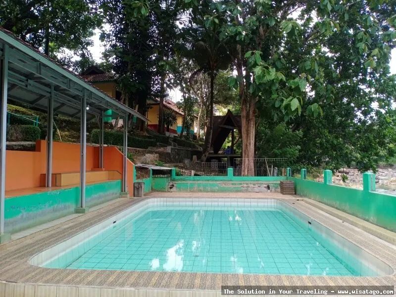 Air Panas Cikundul, segarnya berendam alami