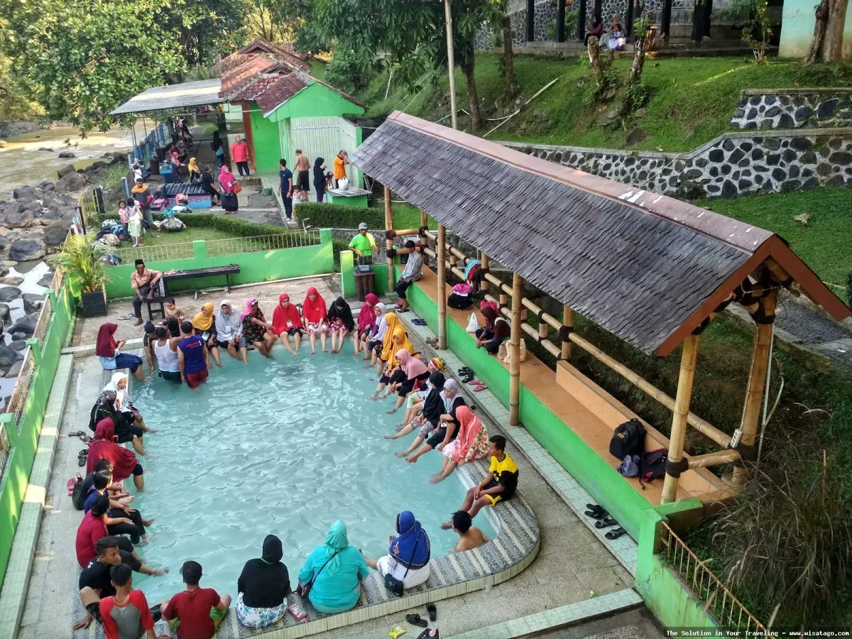 Air Panas Cikundul yang menenangkan