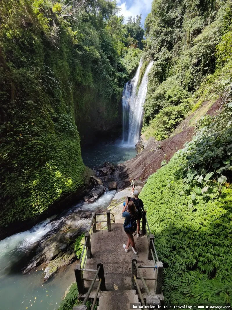 Air Terjun Aling Aling yang mempesona