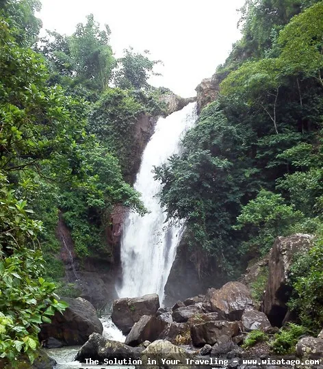 Air Terjun Antrokan Manggisan yang mempesona