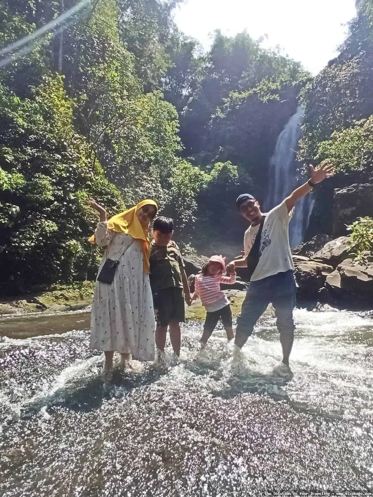 Air Terjun Antrokan Manggisan yang mempesona