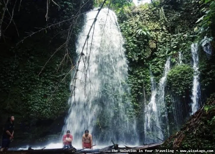 Air Terjun Batu Ampar yang menawan