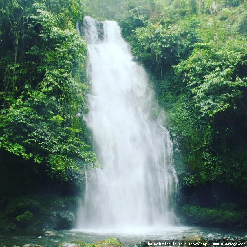 Air Terjun Batu Layang yang mempesona