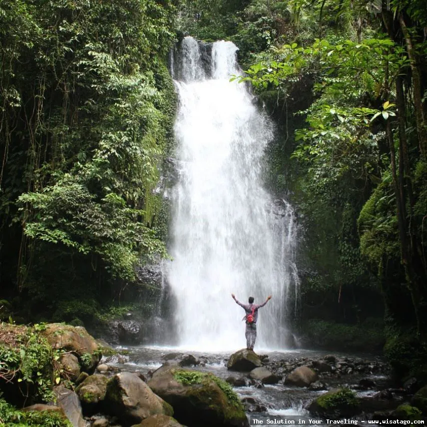 Air Terjun Batu Layang yang mempesona