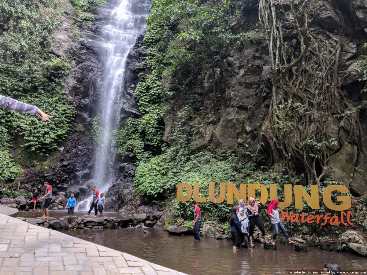 Air Terjun Cerok Langsi yang menawan