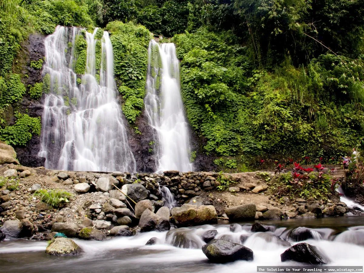 Air Terjun Cerok Langsi yang memukau