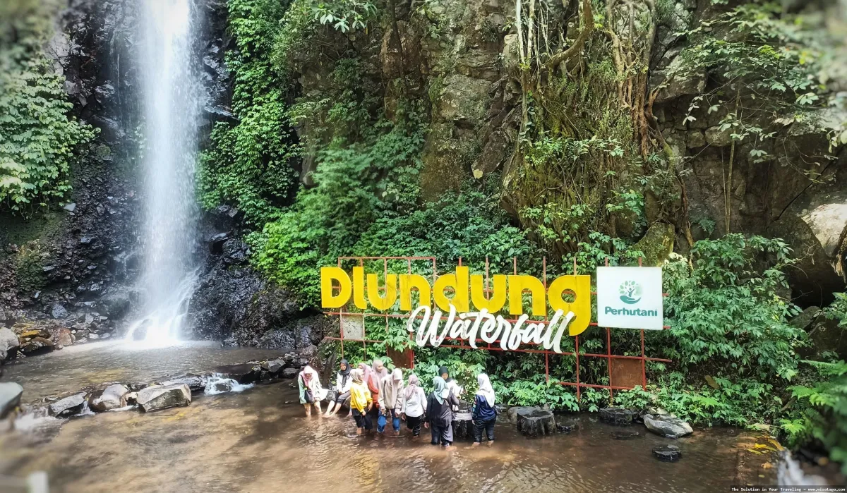 Air Terjun Cerok Langsi yang menawan