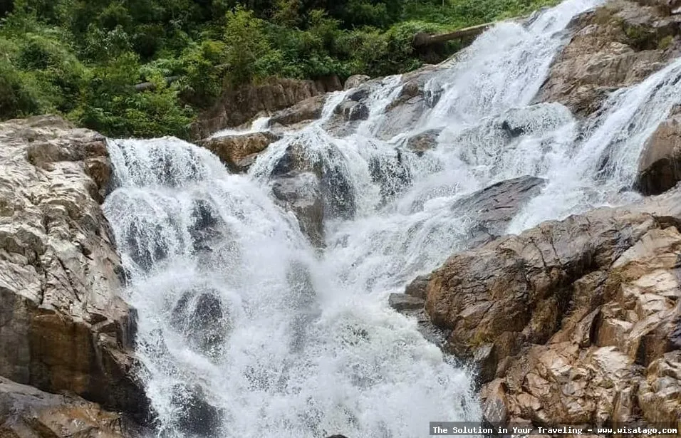 Air Terjun Cik Latief yang mempesona