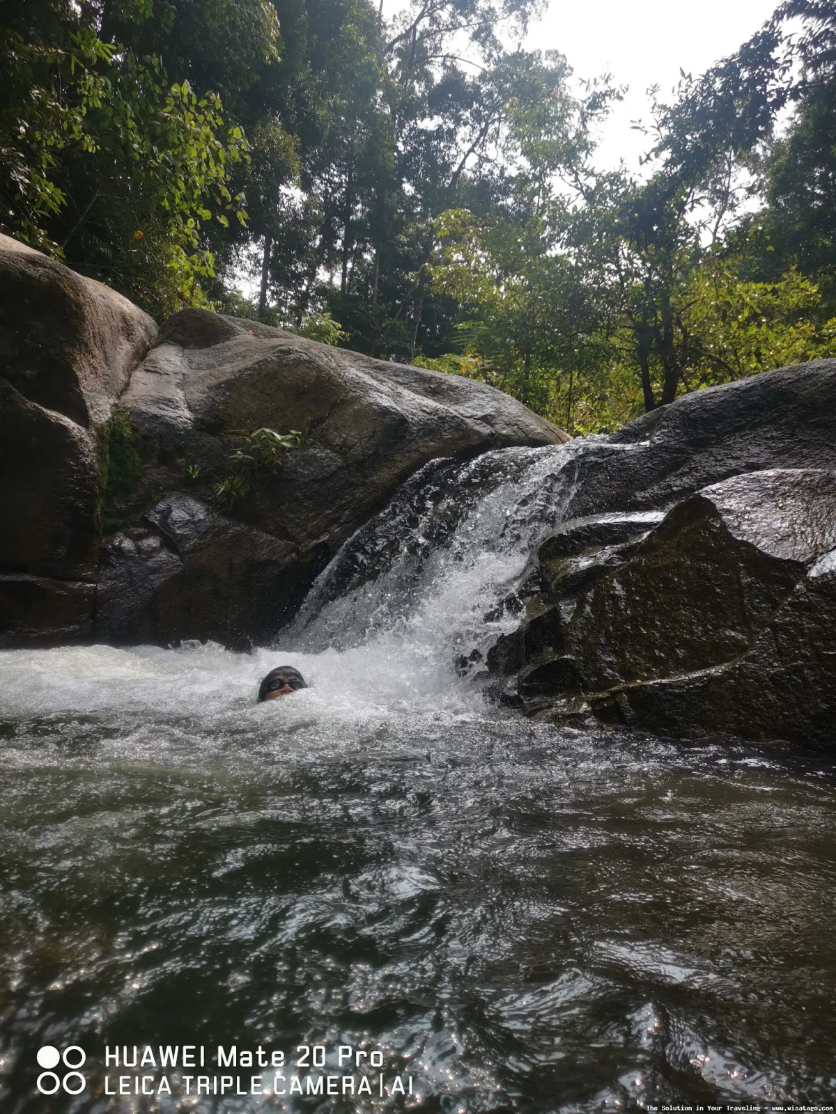 Air Terjun Cik Latief yang menawan