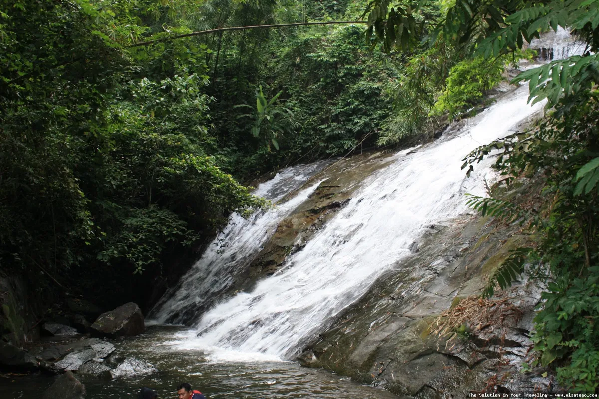Air Terjun Cik Latief yang menawan