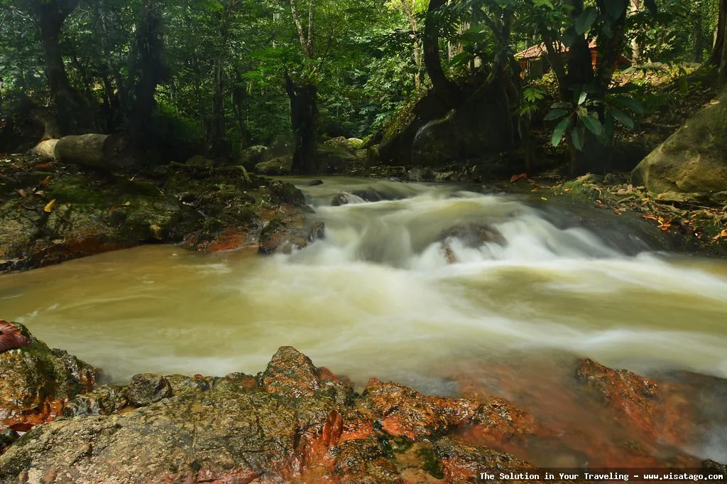 Air Terjun Cik Latief yang mempesona