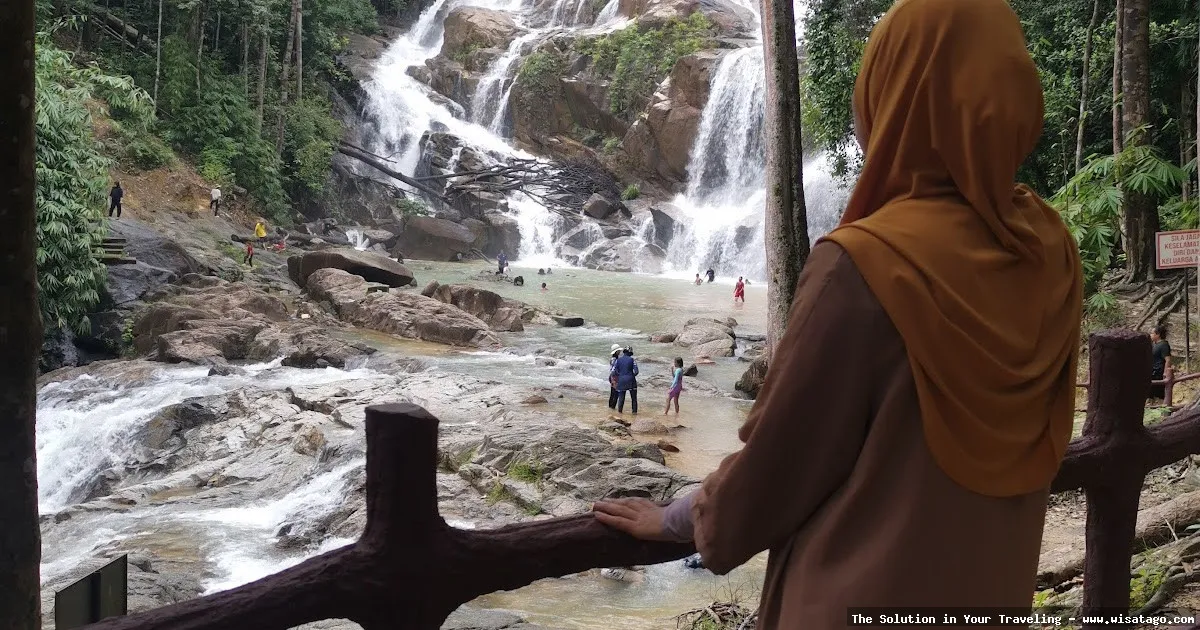 Air Terjun Cik Latief yang menawan