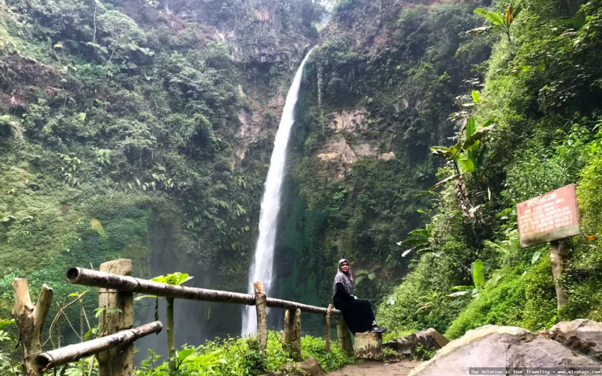 Air Terjun Coban Pelangi yang memukau.
