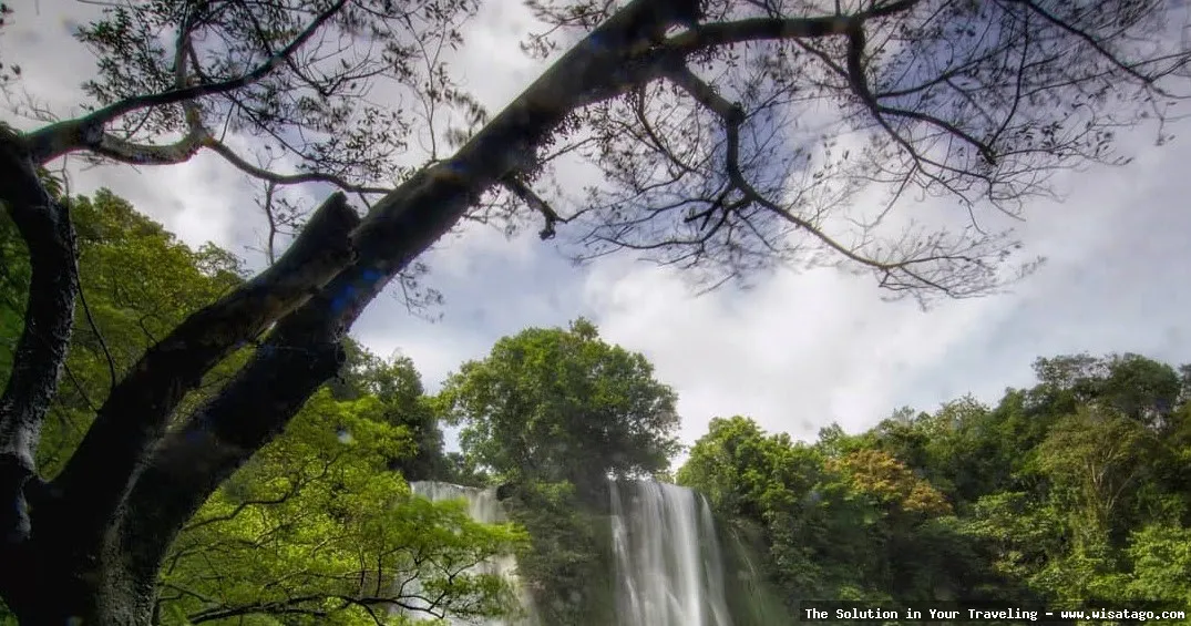 Air Terjun Curug Cikaso yang menawan