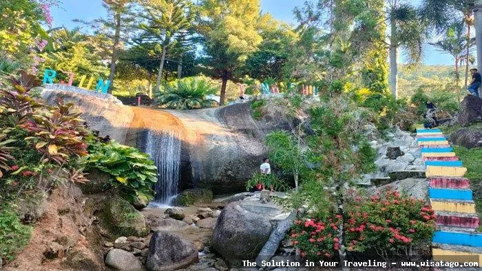 Air Terjun Gunung Hiu yang mempesona
