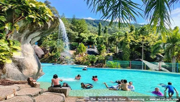 Air Terjun Gunung Hiu yang mempesona