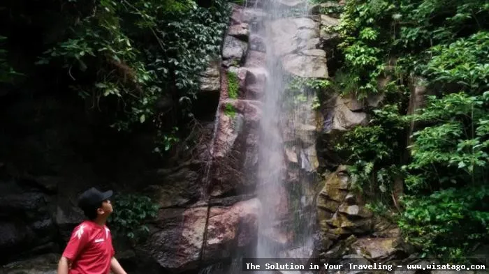 Air Terjun Gunung Ranai yang menawan
