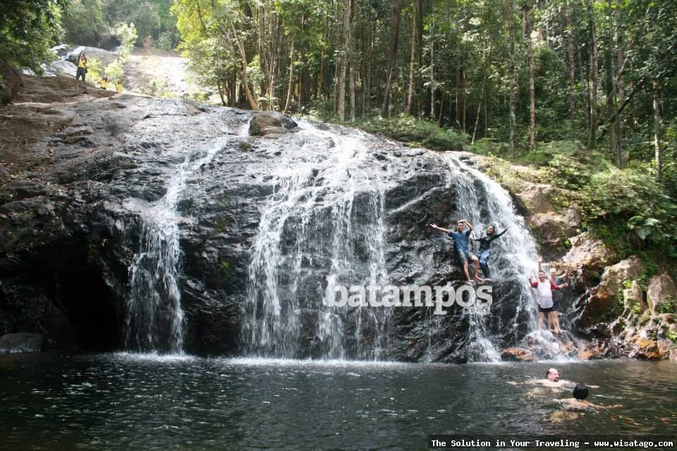 Air Terjun Jelutung yang menawan alami