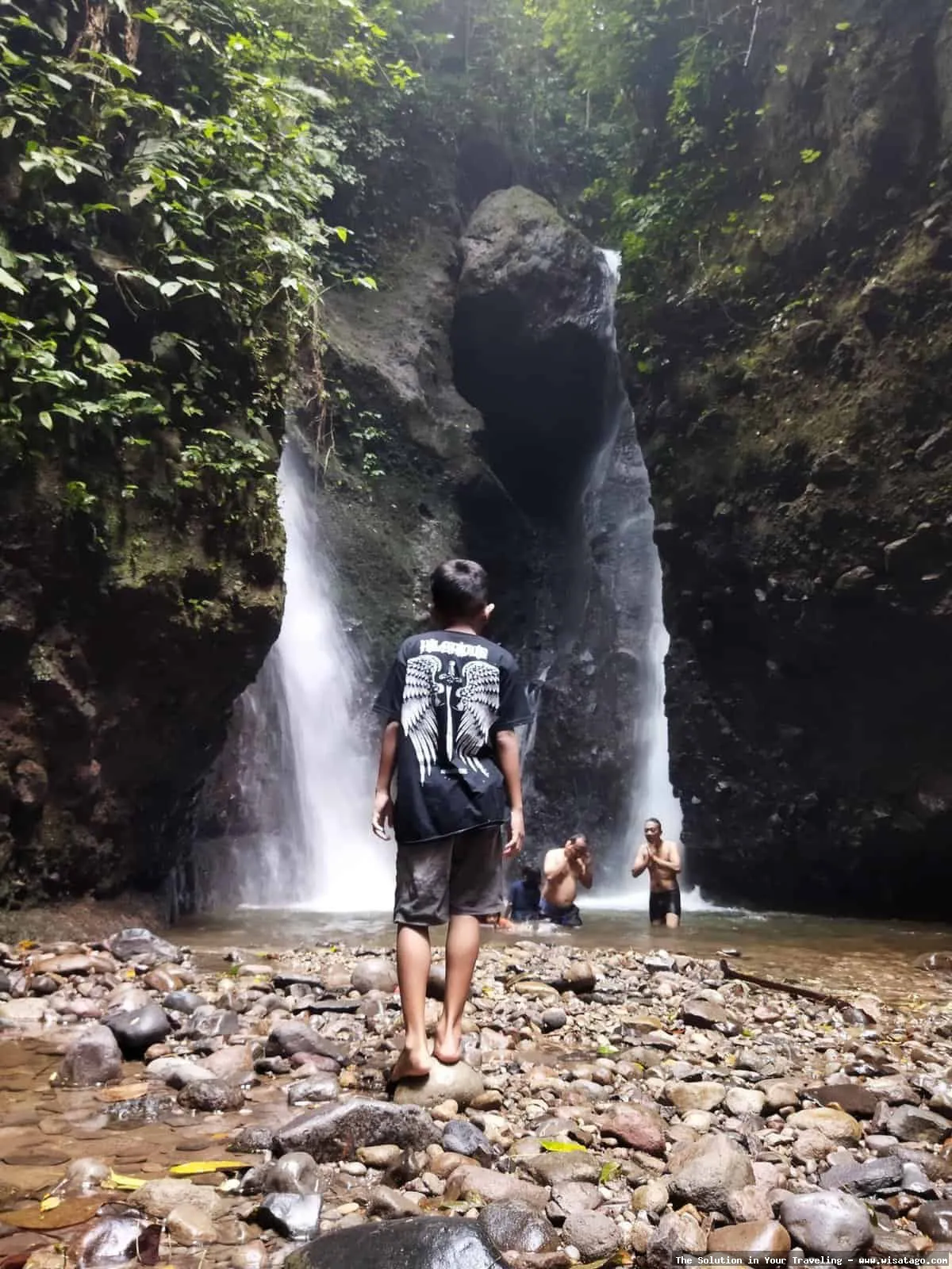 Air Terjun Kedung Malem yang mempesona