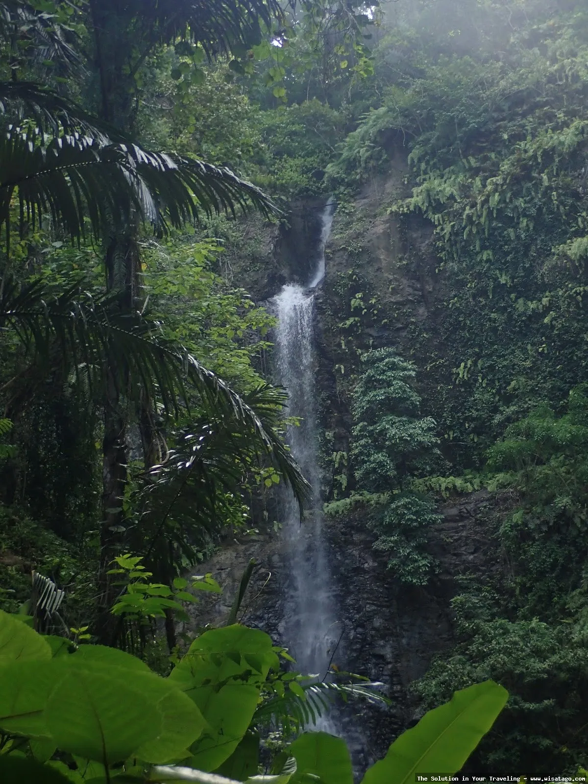 Air Terjun Laccar yang menawan alami