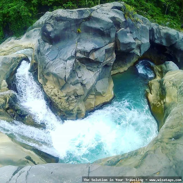 Air Terjun Mangku Sakti yang menawan.