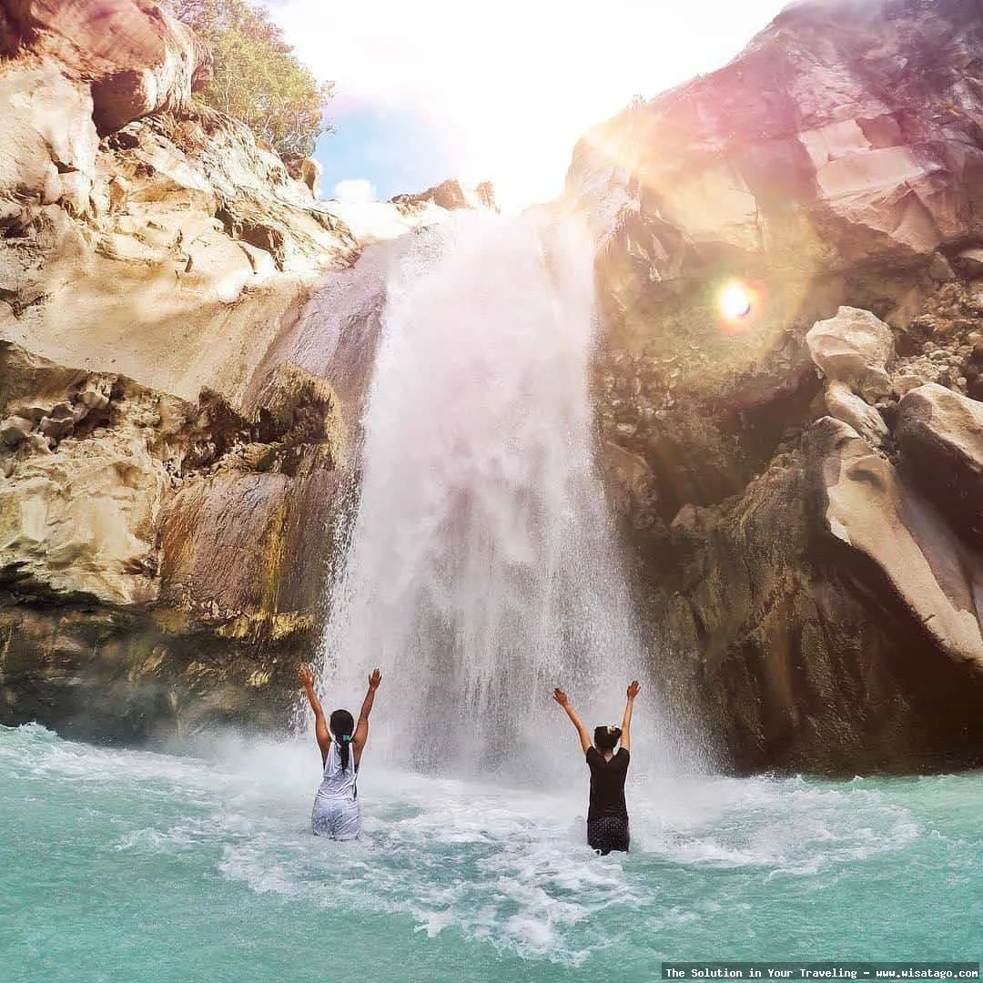 Air Terjun Mangku Sakti yang mempesona