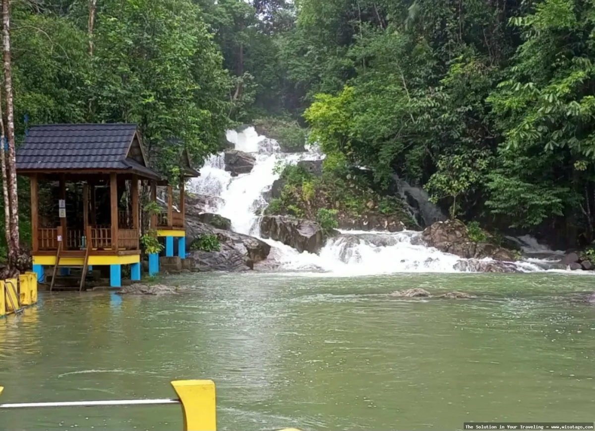 Air Terjun Neraja yang menawan