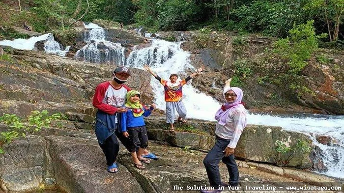 Air Terjun Neraja yang menakjubkan