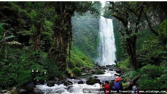 Air Terjun Renah Pemetik yang menawan