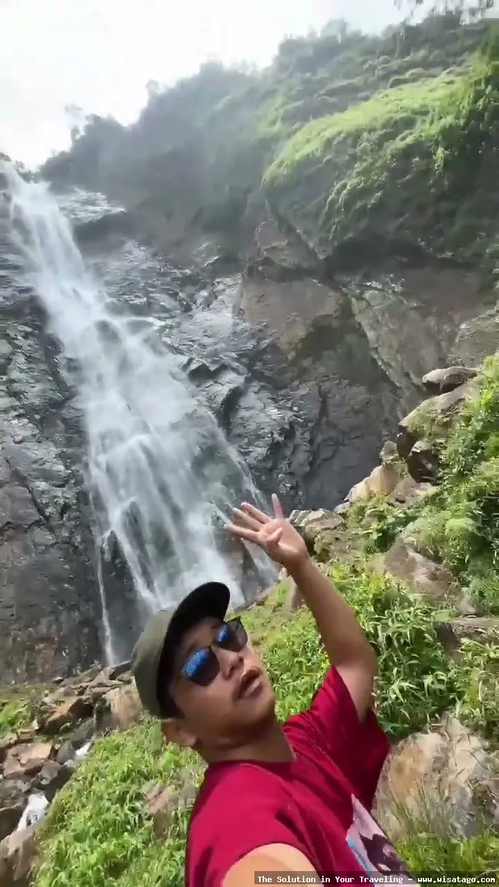 Air Terjun Sambabo yang menawan alami