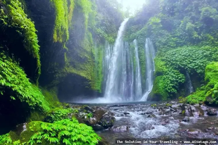 Air Terjun Sendang Gile yang menawan