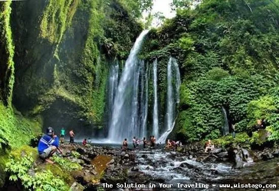 Air Terjun Sendang Gile yang memukau.