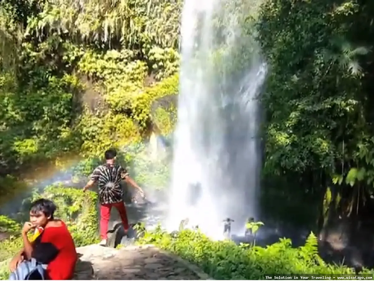 Air Terjun Sendang Gile yang mempesona