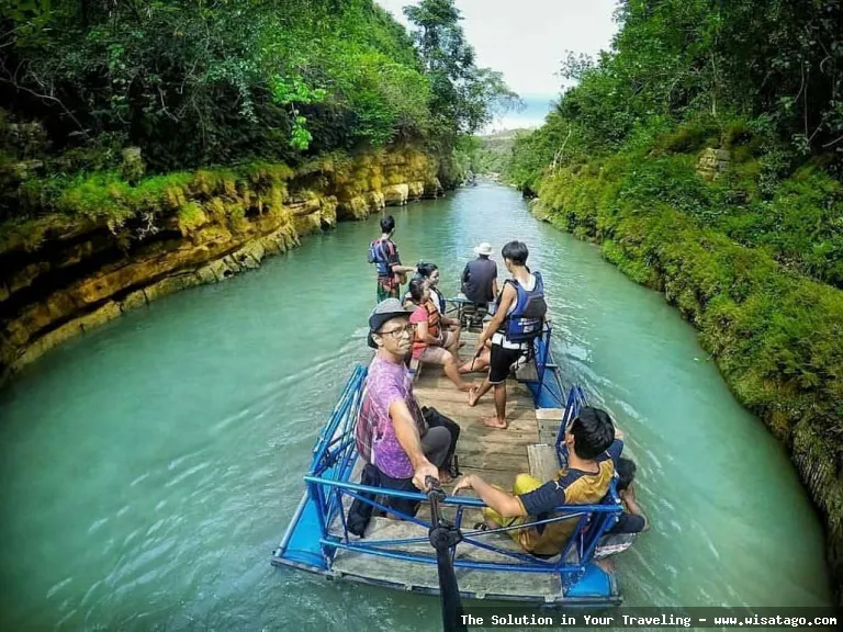 Air Terjun Sri Gethuk menawan alami