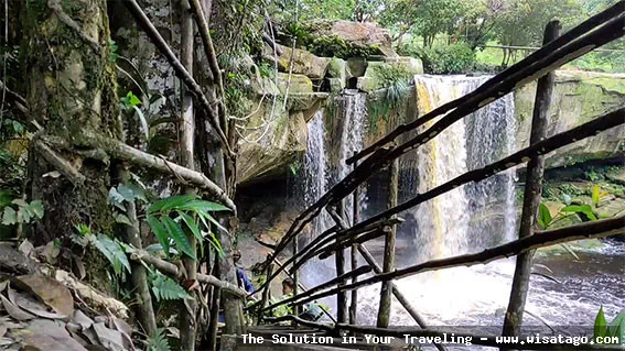 Air Terjun Sungai Medang yang menawan