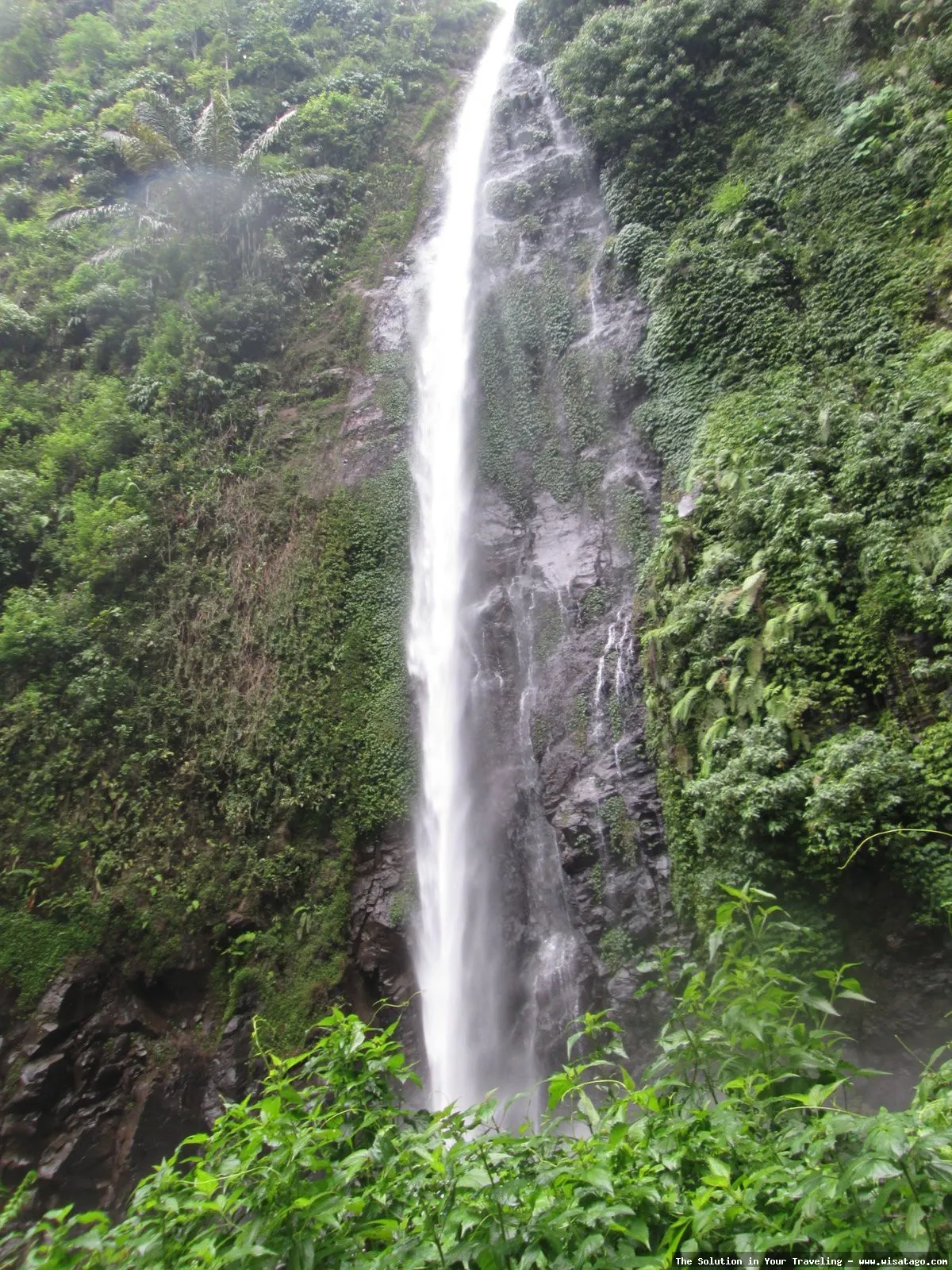 Air Terjun Tancak: keindahan alami Bondowoso