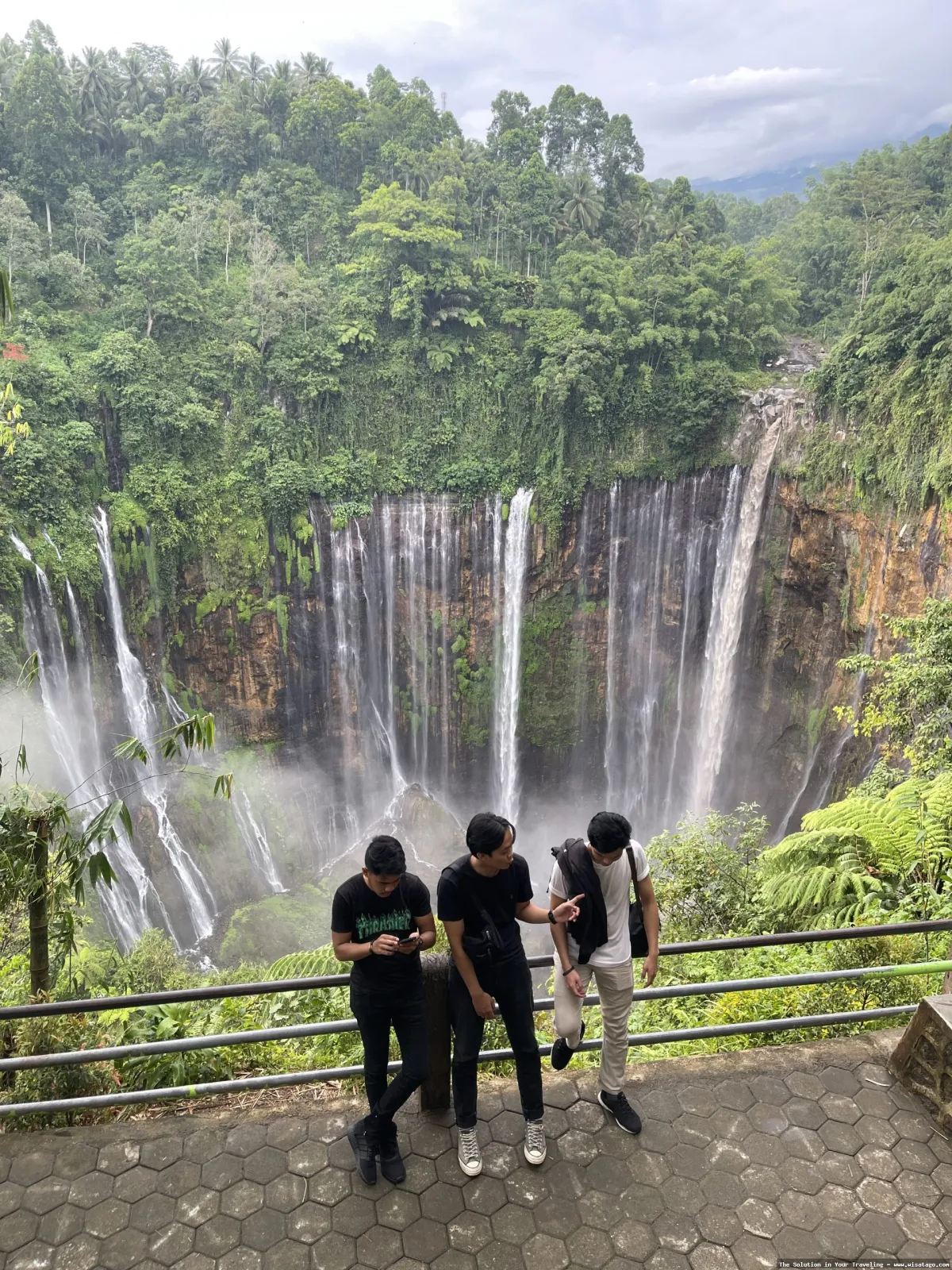 Air Terjun Tande yang menawan alami