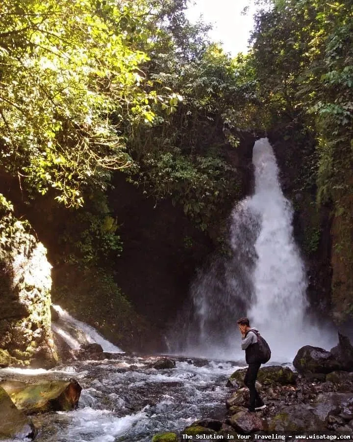 Air Terjun Telunjuk Dewa Raung mempesona