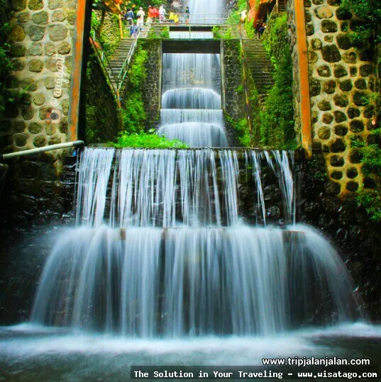 Air Terjun Tirtasari yang mempesona