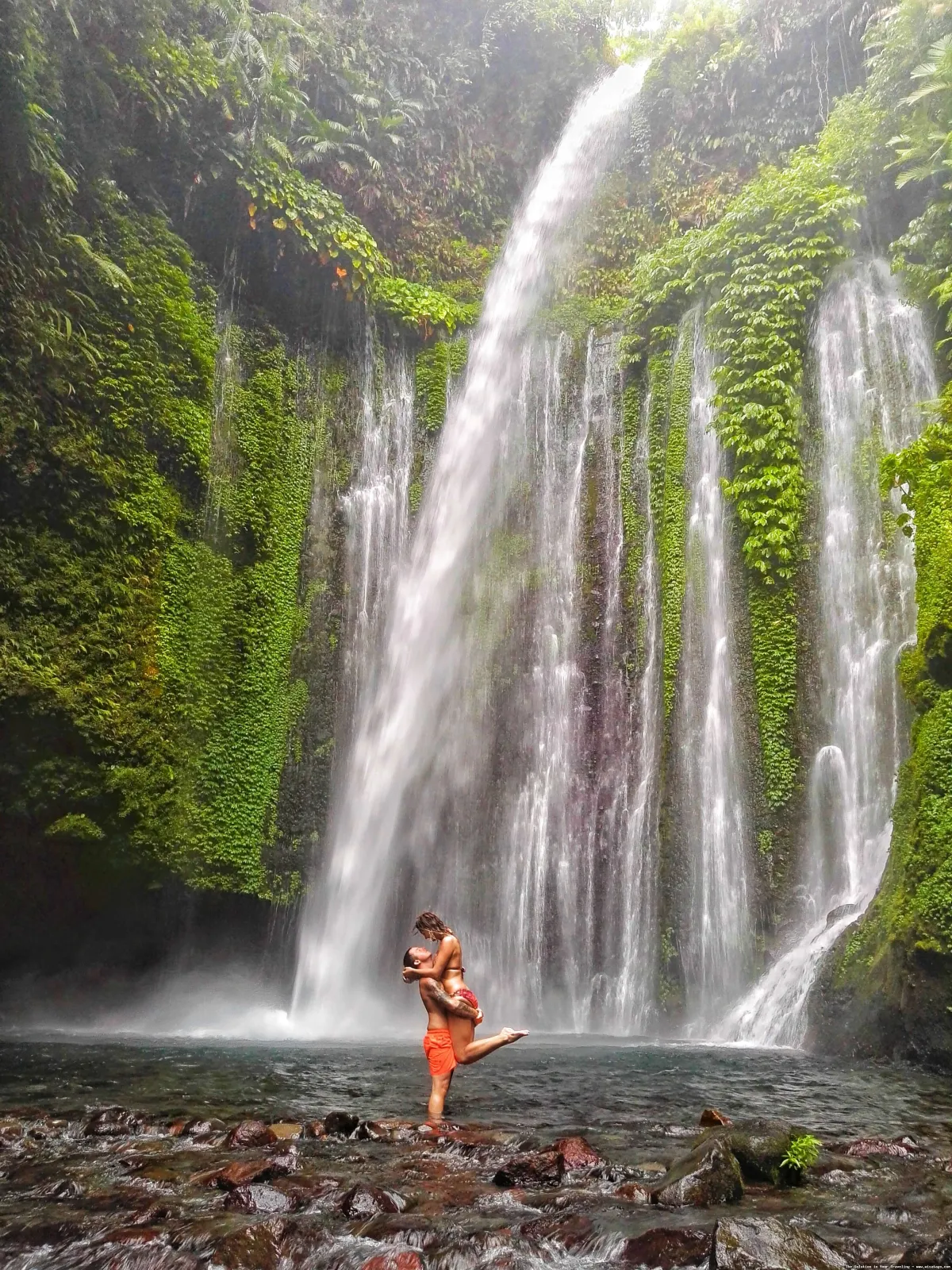 Air Terjun Tiu Kelep yang menawan