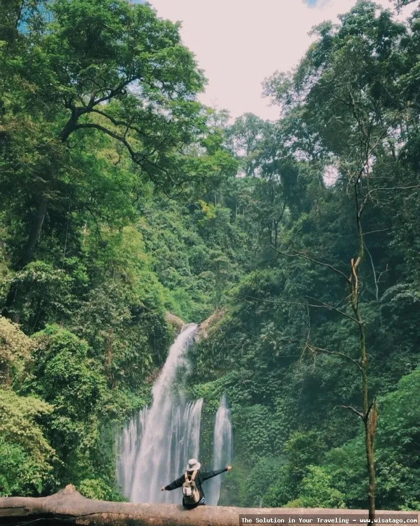 Air Terjun Tiu Kelep yang mempesona