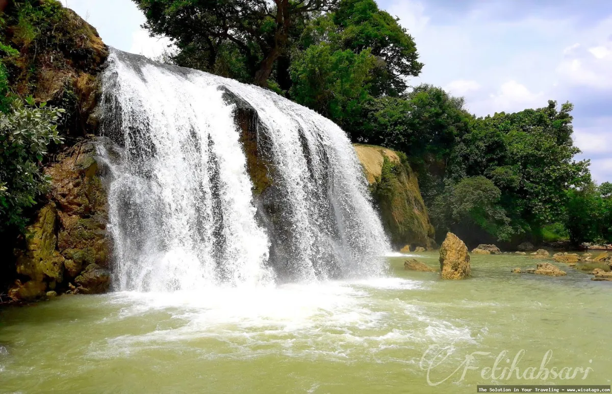 Air Terjun Toroan yang menawan.