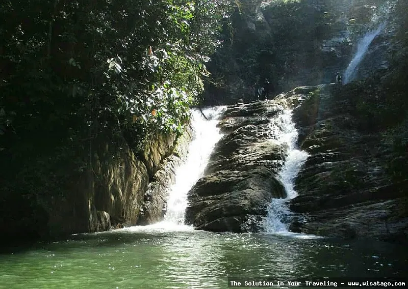 Air Terjun Tujuh Tingkat yang mempesona