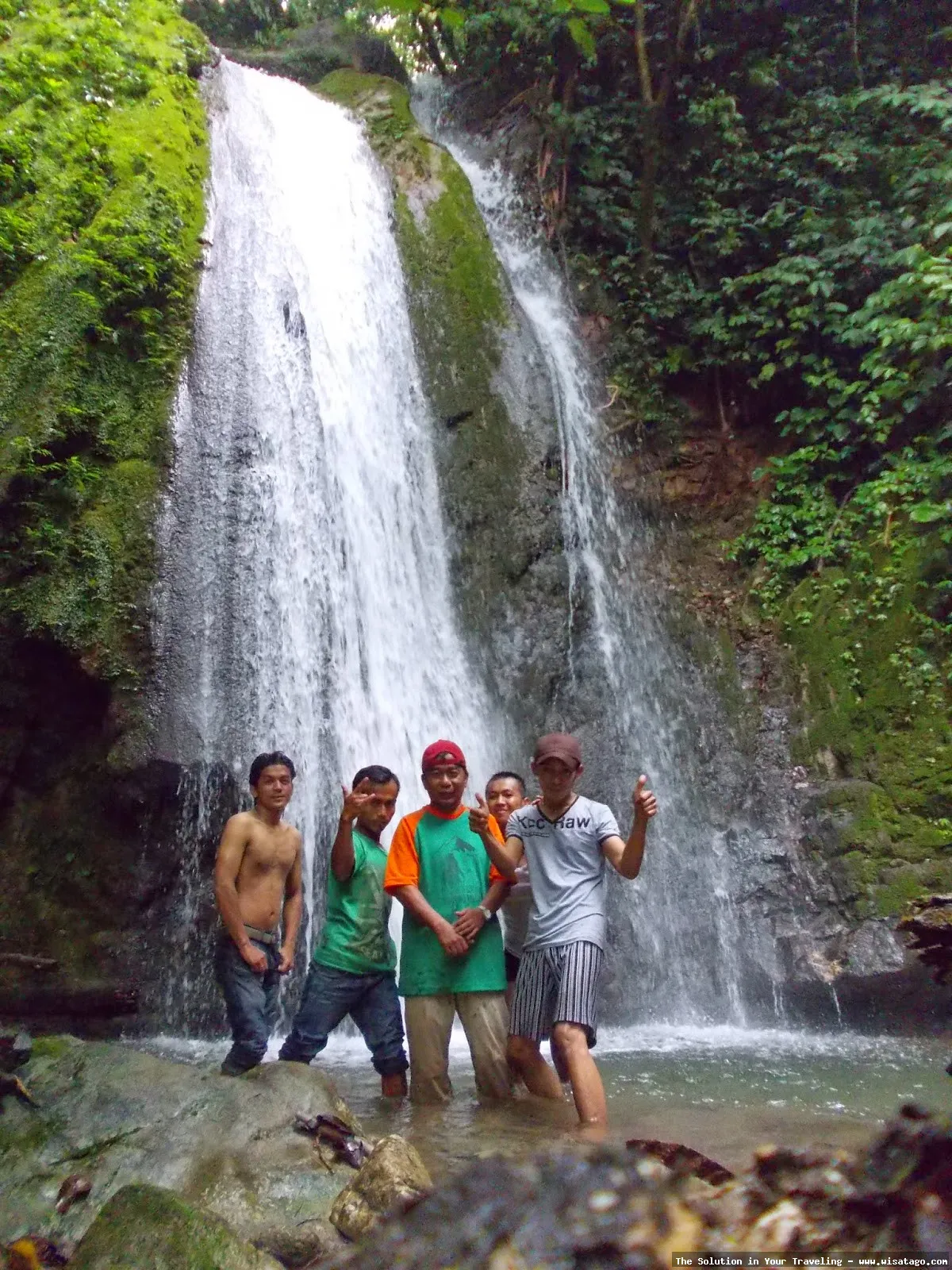 Air Terjun Tujuh Tingkat yang memukau