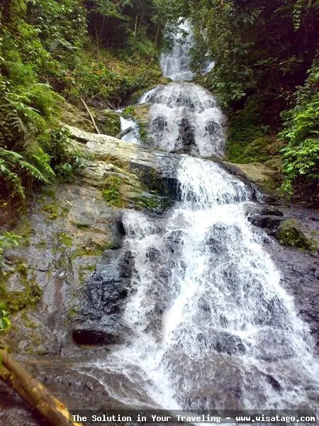 Air Terjun Tujuh Tingkat yang mempesona