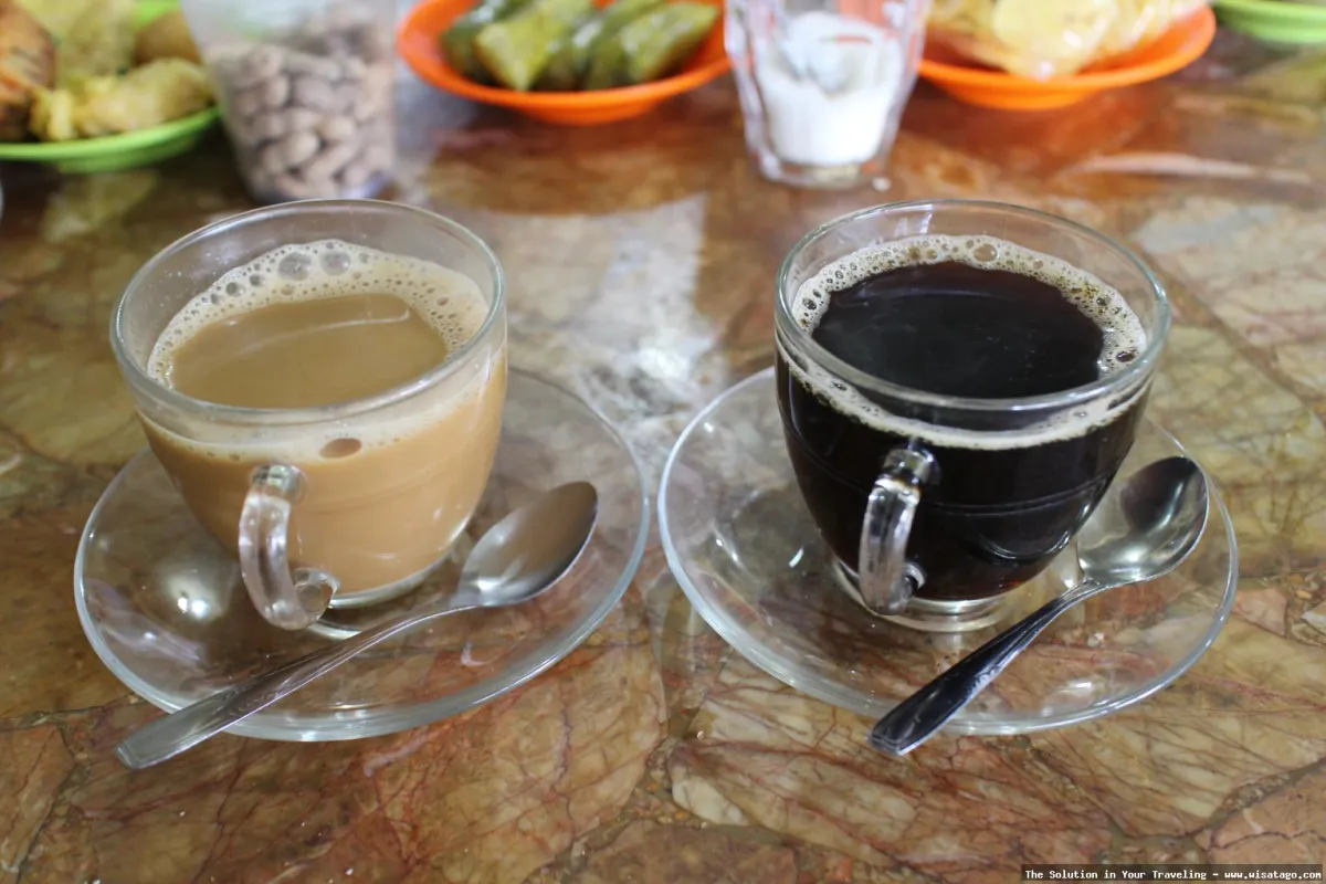 Alenta Warung Kopi tempat bersantai.