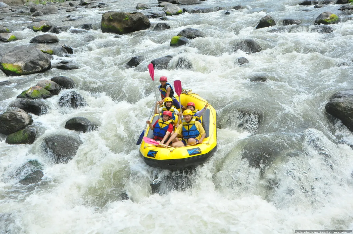 Arung Jeram Bosamba, pengalaman seru tak terlupakan