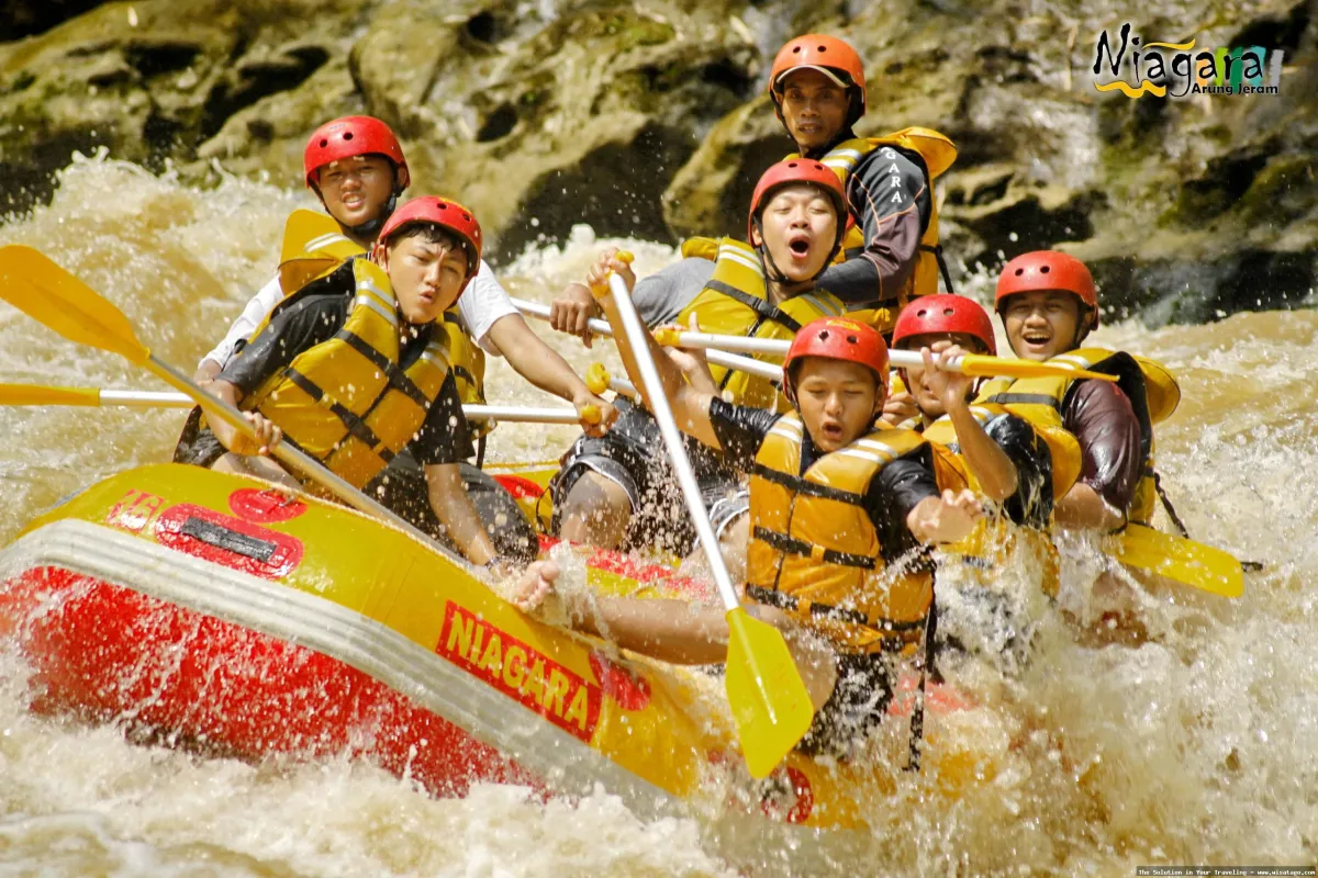 Arung Jeram Bosamba penuh tantangan seru