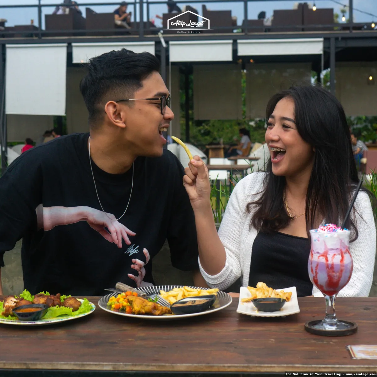 Atap Langit Coffee And Eatery nyaman